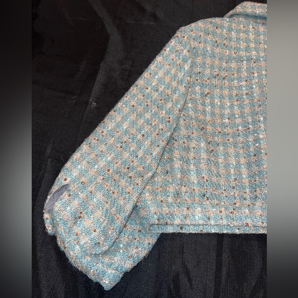 L'AGENCE Bridges Tweed Crop Jacket in Sage - Picture 12 of 15